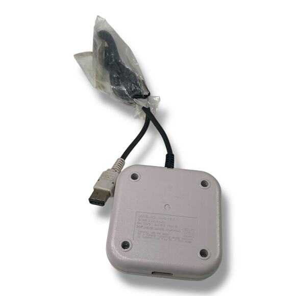 Nintendo OEM Game Boy Four Player Adapter Cable DMG-07 Tested & Works! - Picture 2 of 2